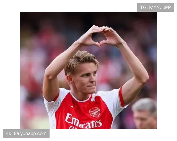 欧冠：阿森纳1-1国际米兰，厄德高凌空抽射破门，恰尔汗奥卢点射扳平